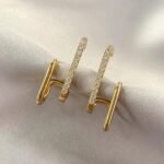 Korean Trendy 2 CLAWS Earrings Western Fancy Earrings for Women Girls