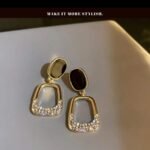 Black metal dangle drop earrings Korean Trendy  Earrings Western Fancy Earrings for Women Girls