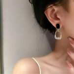 Black metal dangle drop earrings Korean Trendy  Earrings Western Fancy Earrings for Women Girls