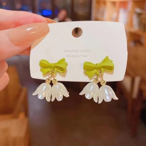 Stylish Korean Western Partywear Earrings: Tulip Flower and Green Bowknot Design