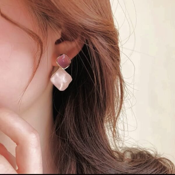Exquisite Korean Western Partywear: Pink Monalisa Stone Earrings